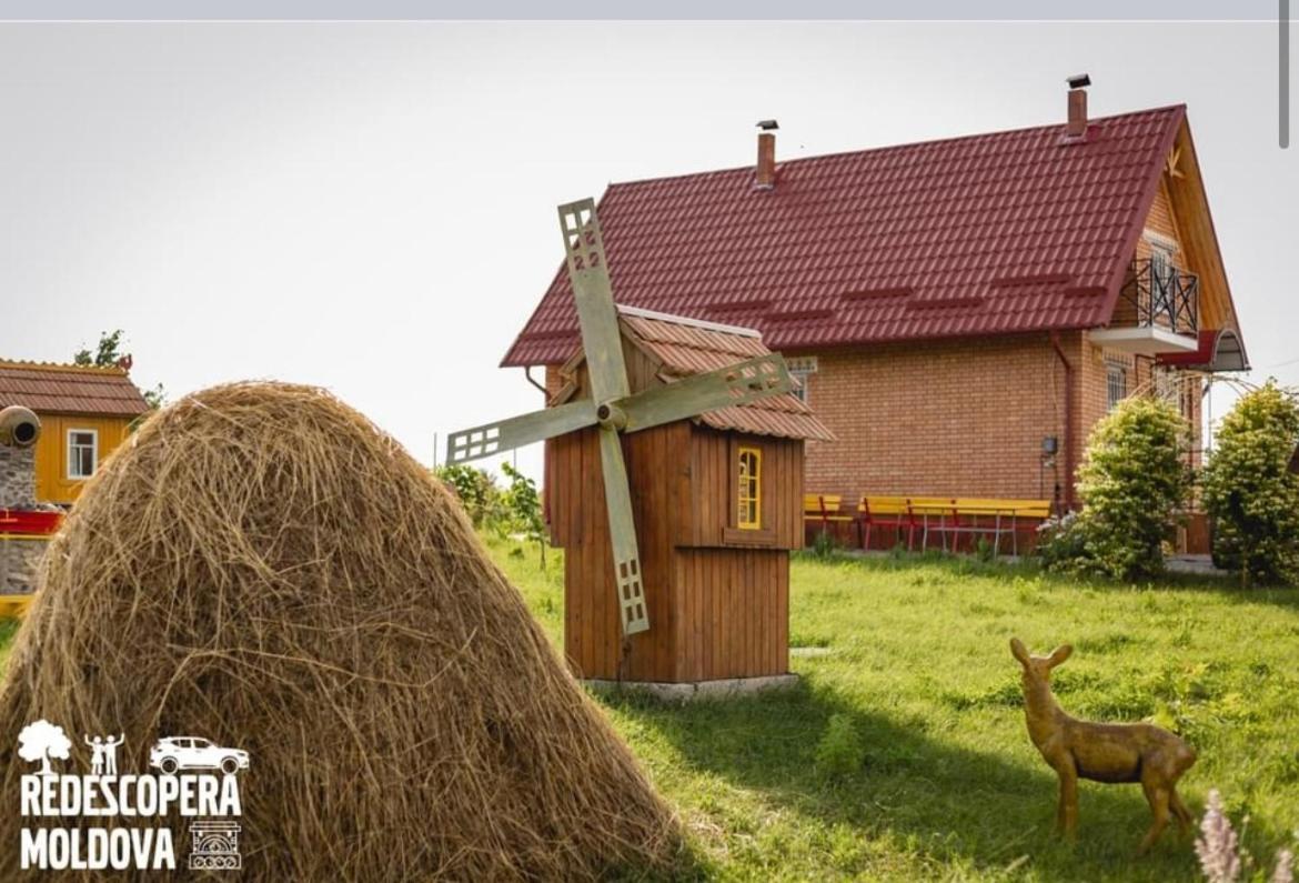 La Nea Ion Hotell Taul Exteriör bild